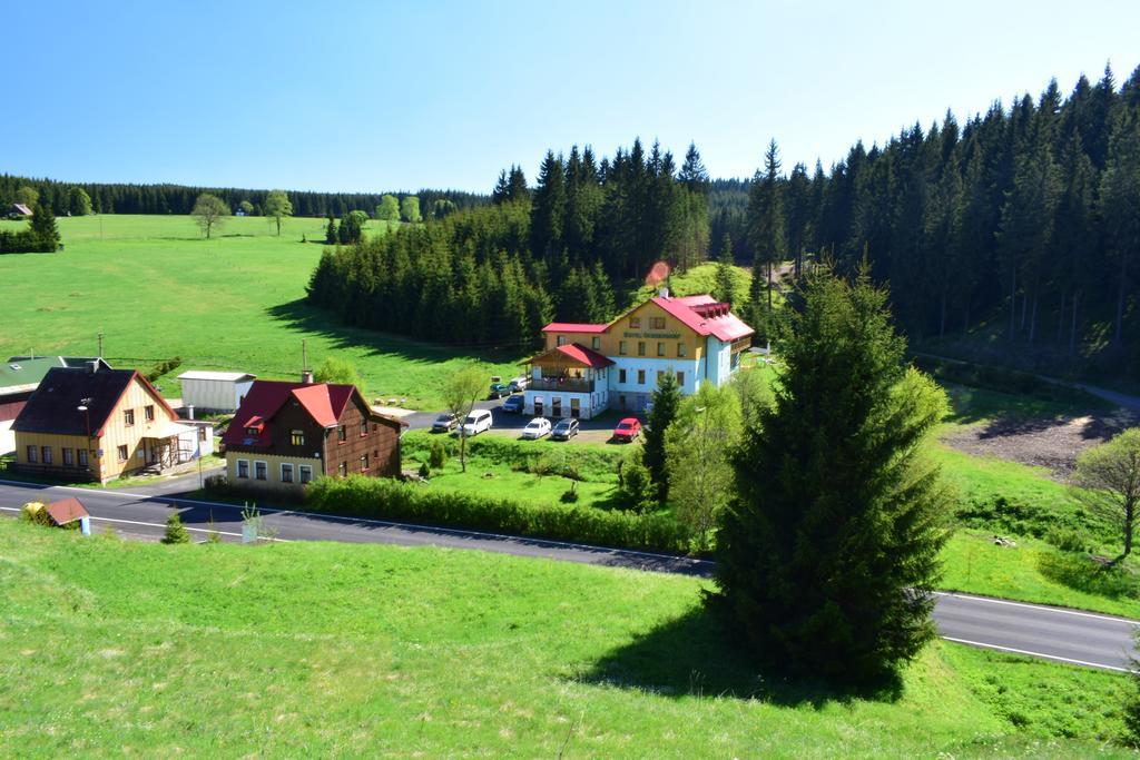 Aparthotel Ochsendorf Horni Blatna Exterior foto
