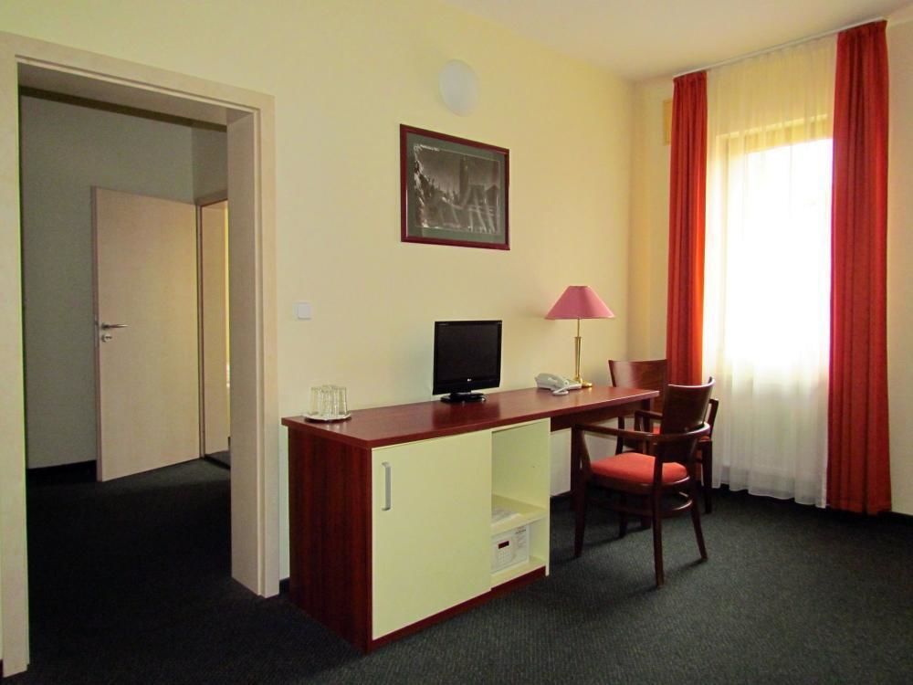 Aparthotel Ochsendorf Horni Blatna Exterior foto
